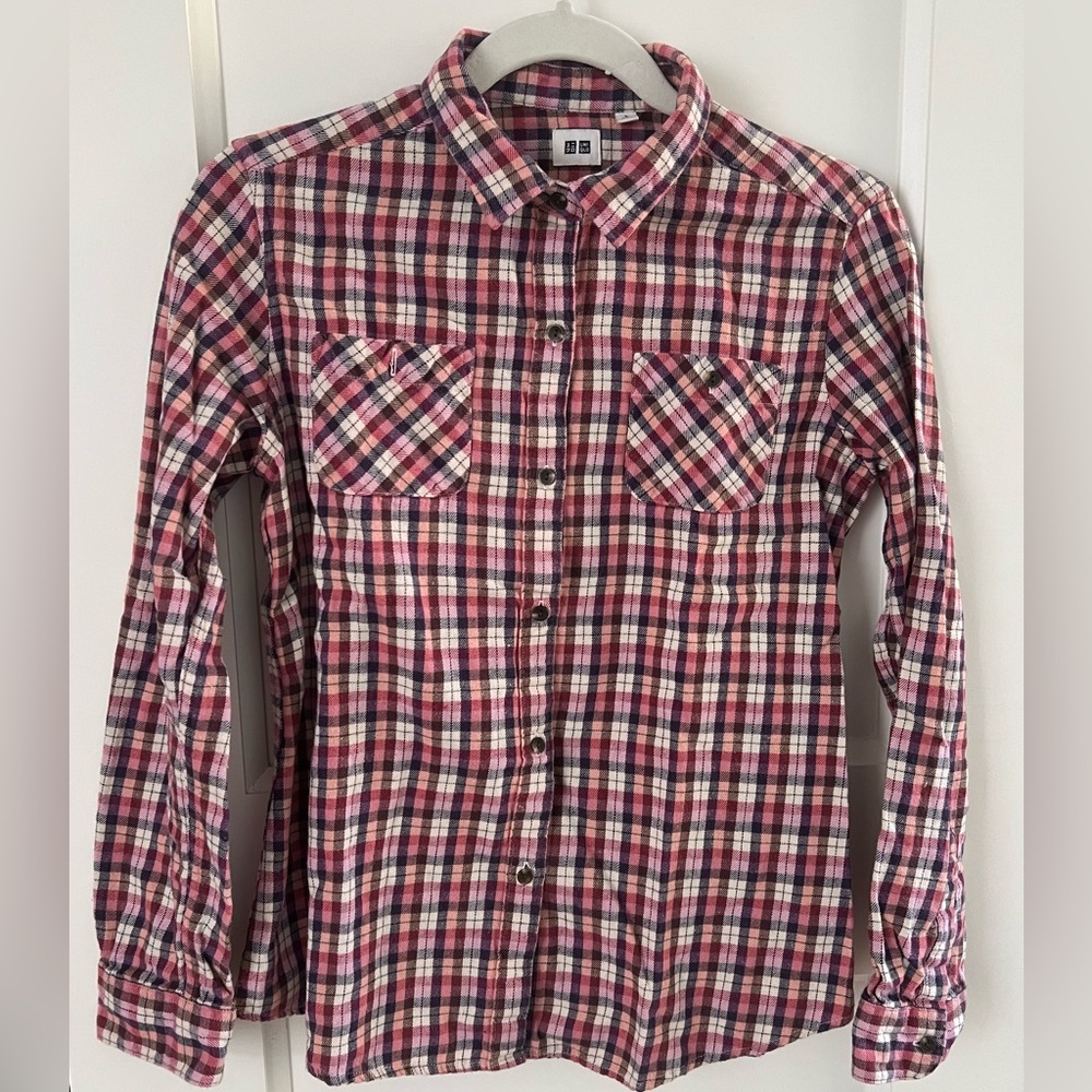 Uniqlo Women's Red Plaid Button Down Shirt